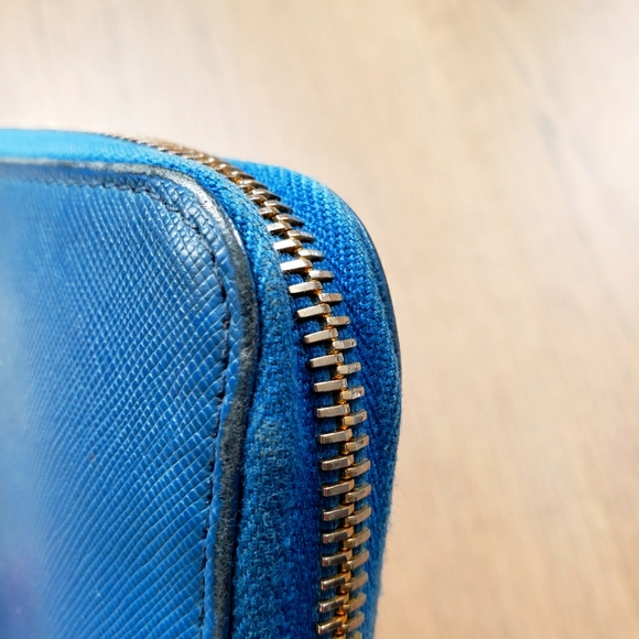 Prada Blue Saffiano Zip Wallet - Picture 12 of 14